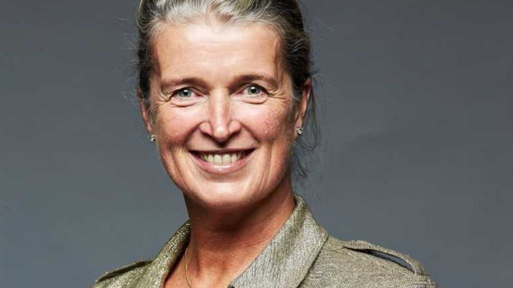 Professor Tara Renton